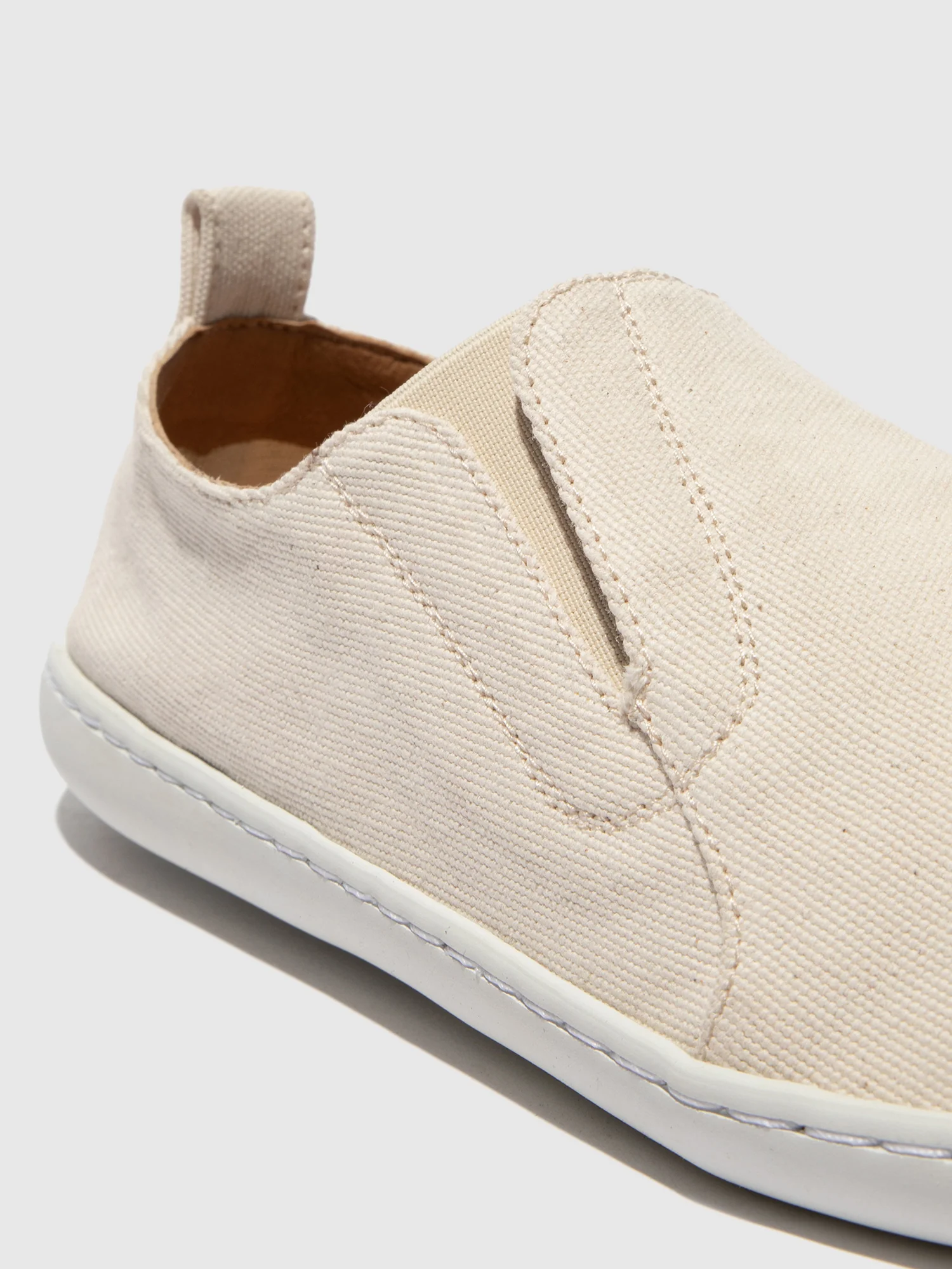 Slip-on Shoes PEBE668FLY BEIGE - Image 4