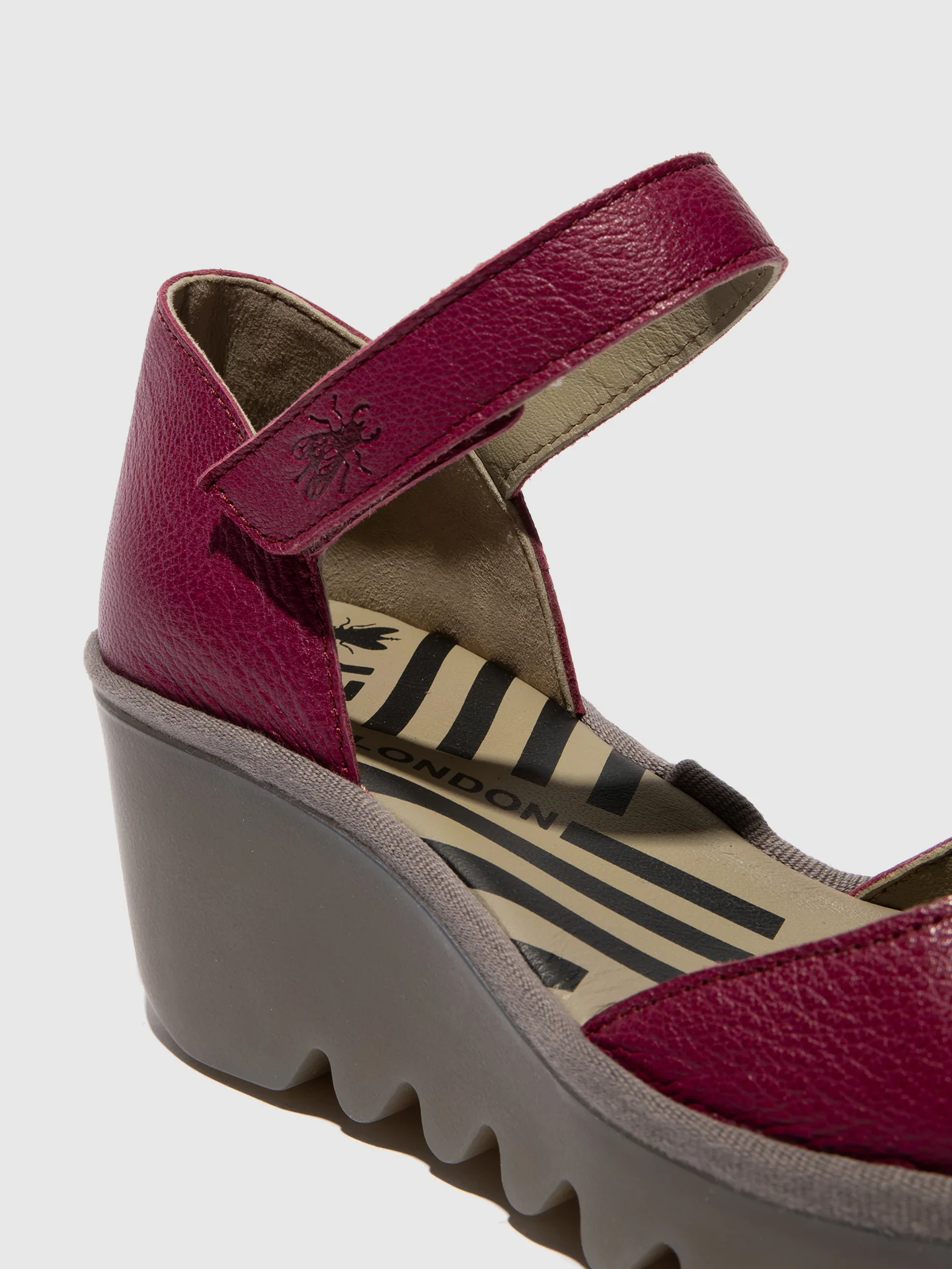 Ankle Strap Sandals BISO305FLY BERRY - Image 4