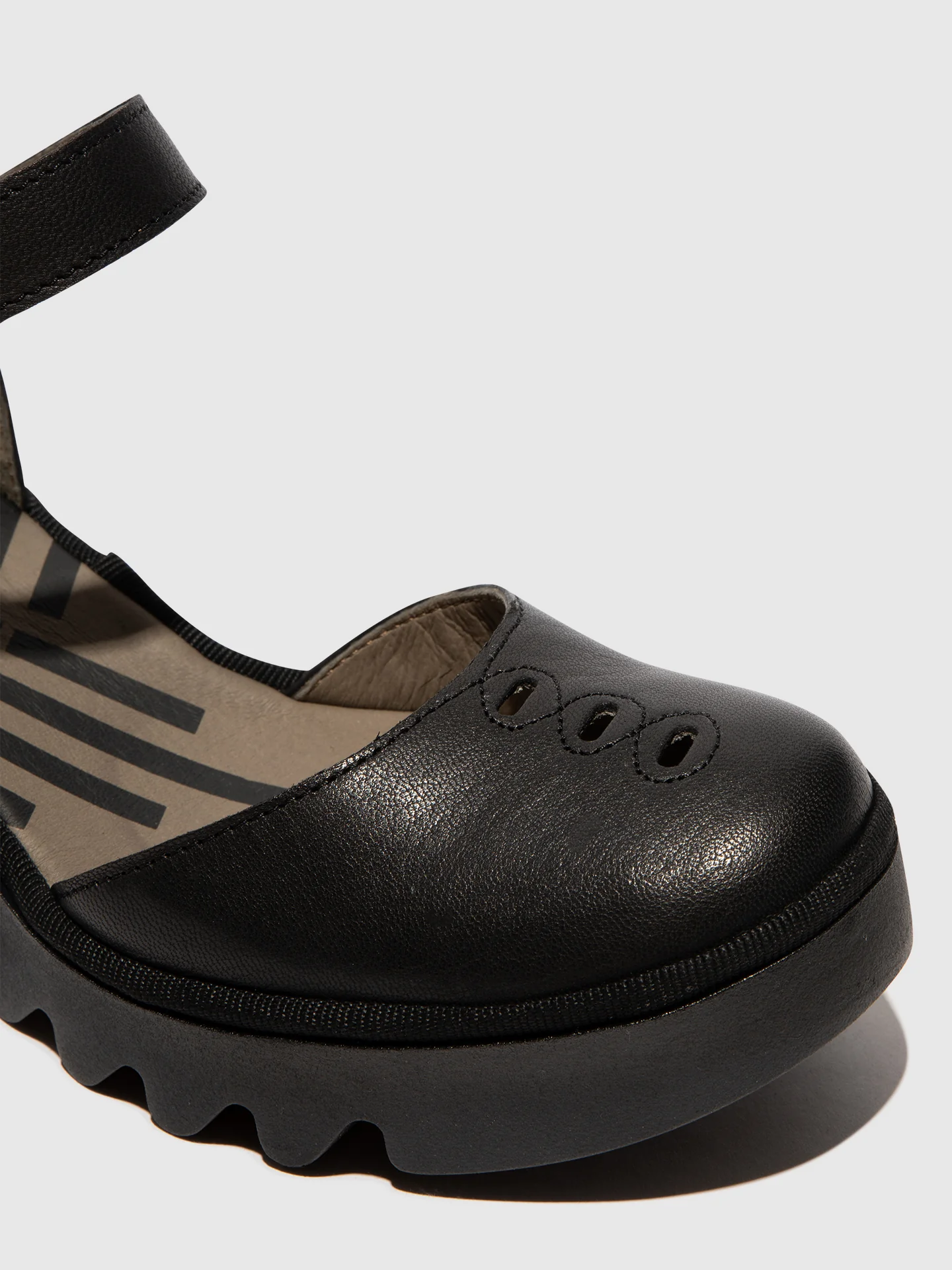 Ankle Strap Sandals BISO305FLY BLACK - Image 4