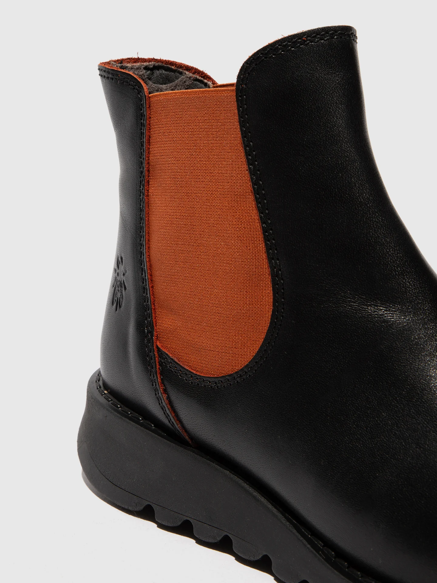 Chelsea Ankle Boots SALV195FLY BLACK/RED - Image 4