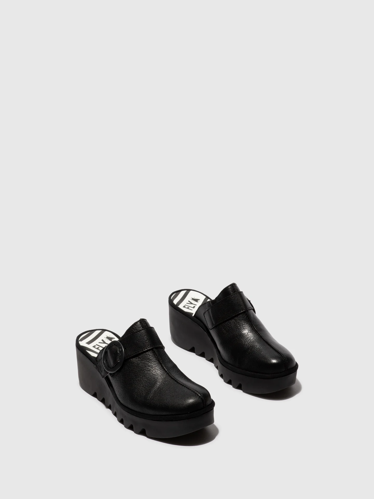 Round Toe Clogs BLOK586FLY BLACK - Image 2