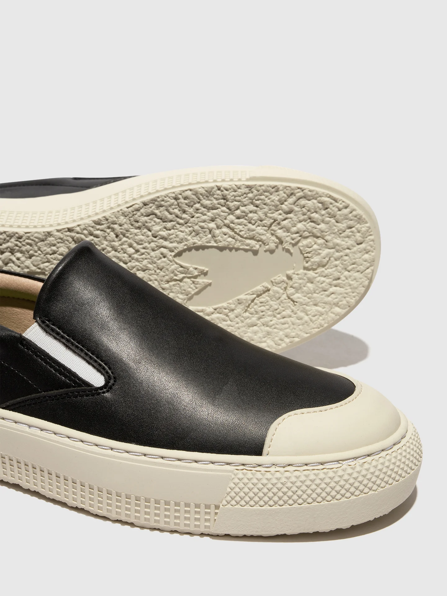 Slip-on Trainers TOAF584FLY BLACK - Image 4