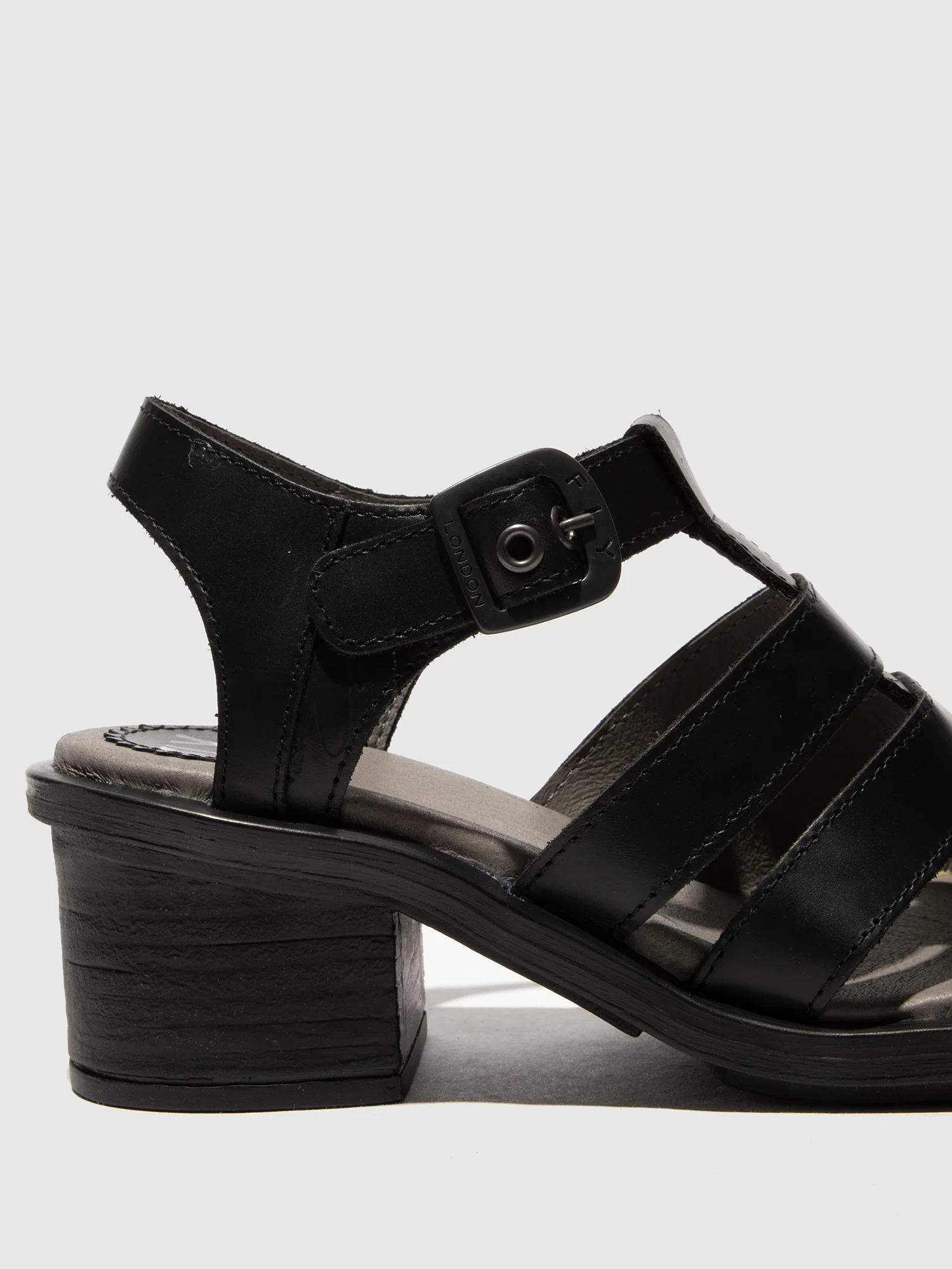 T-Strap Sandals CAHY195FLY BLACK - Image 4