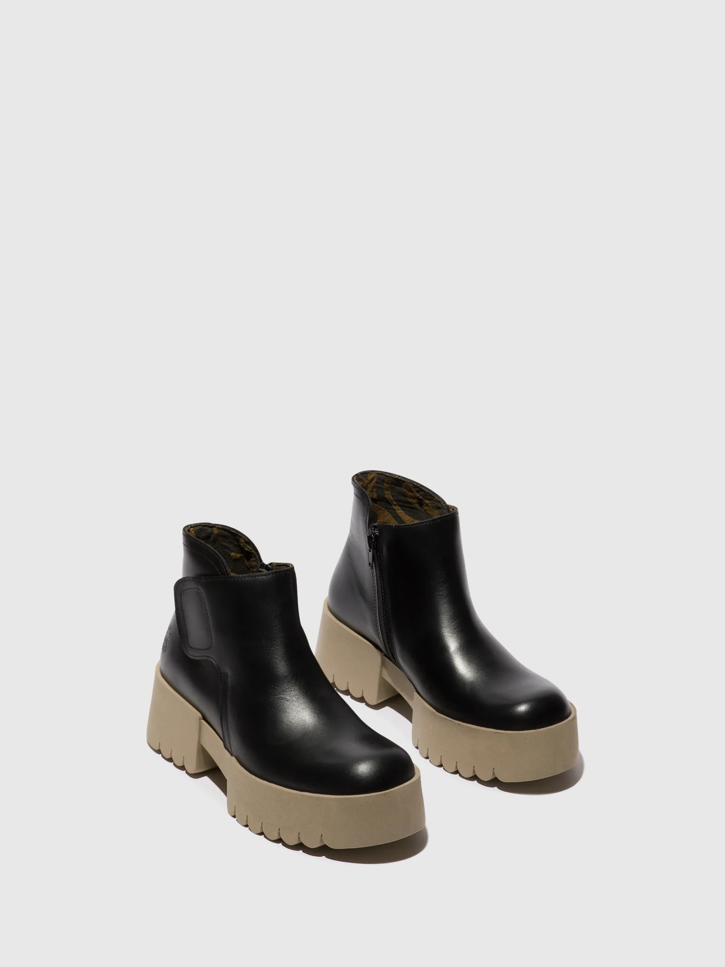 Velcro Ankle Boots ENDO006FLY BLACK (TAUPE SOLE) - Image 2