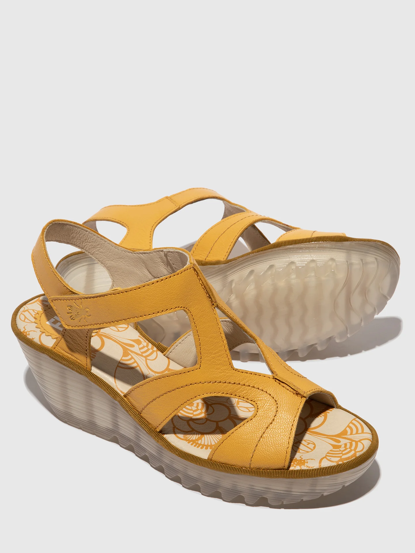 Velcro Sandals YOTU472FLY BUMBLEBEE - Image 4