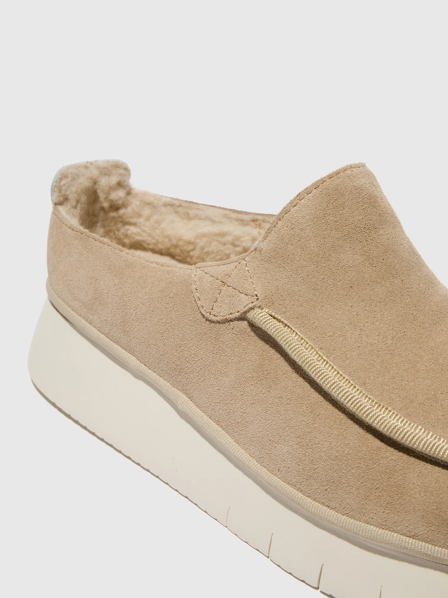 Closed Shoes CEZE361000 CREME - Image 4