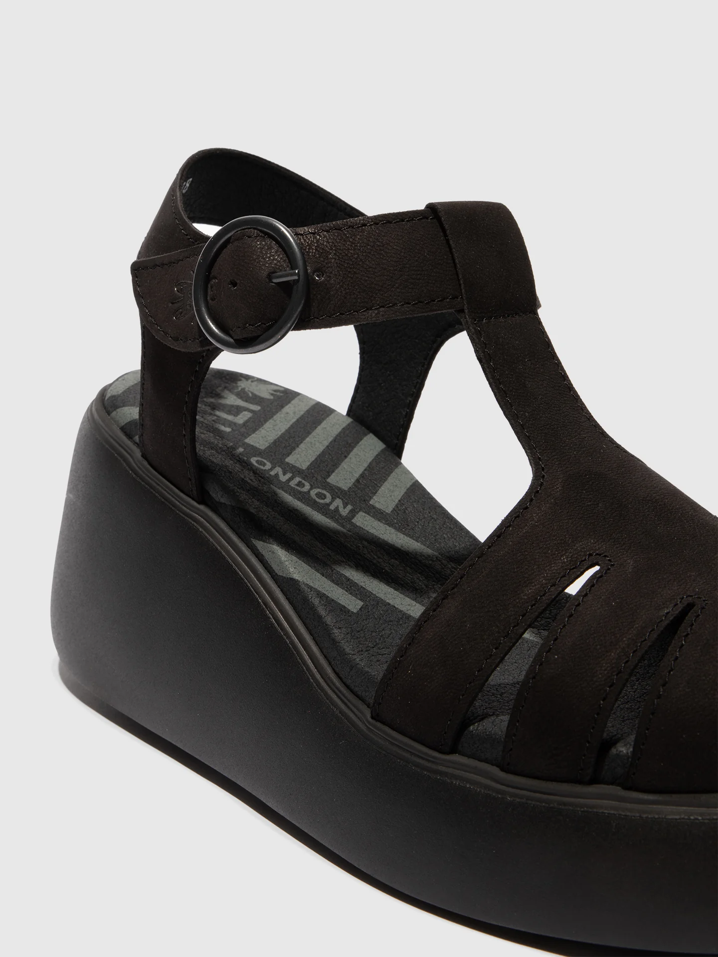T-Strap Sandals DUMA955FLY CUPIDO BLACK - Image 4