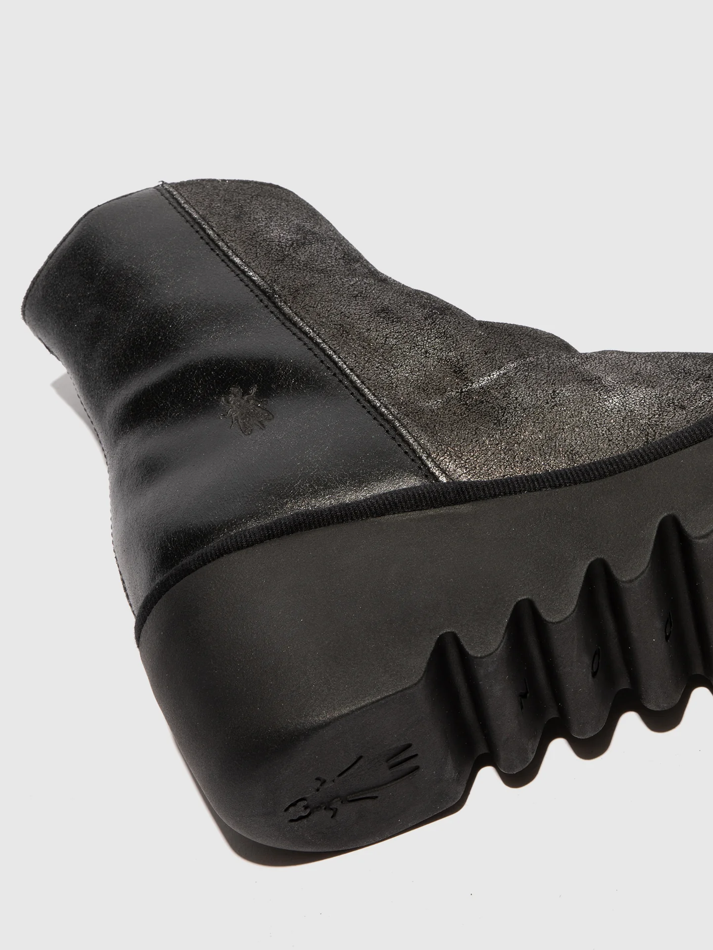 Zip Up Ankle Boots BAAN538FLY DK. FLASH/OIL SUEDE SILVER/BLACK - Image 4