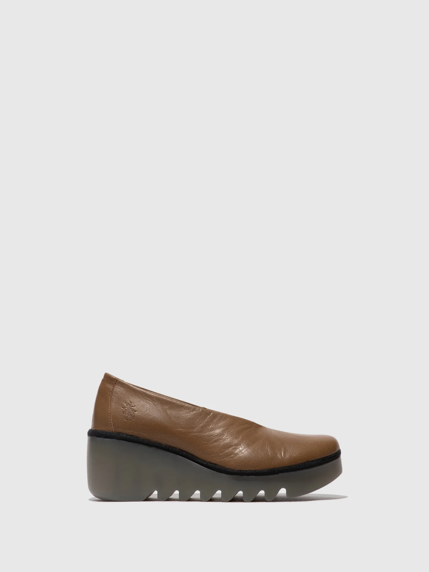 Slip-on Shoes BESO246FLY GROUND