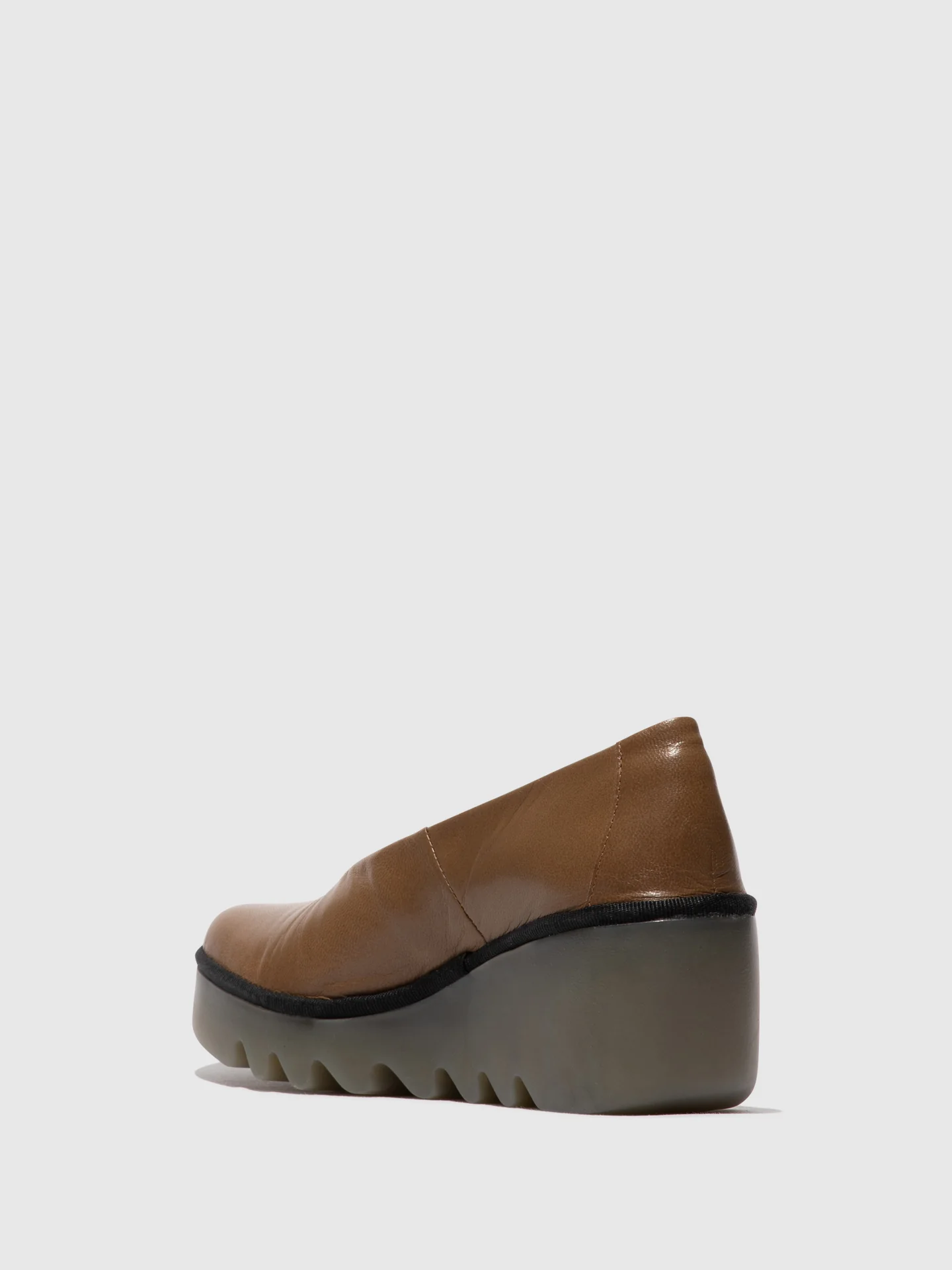 Slip-on Shoes BESO246FLY GROUND - Image 3