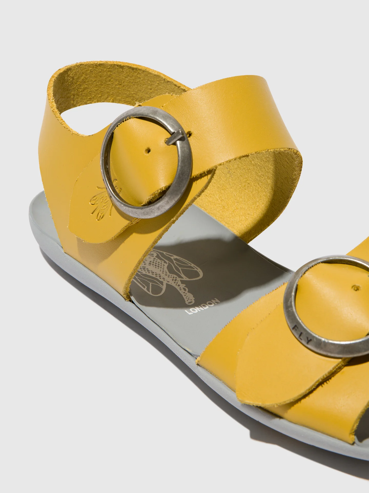 Buckle Sandals MASA757FLY MUSTARD - Image 4