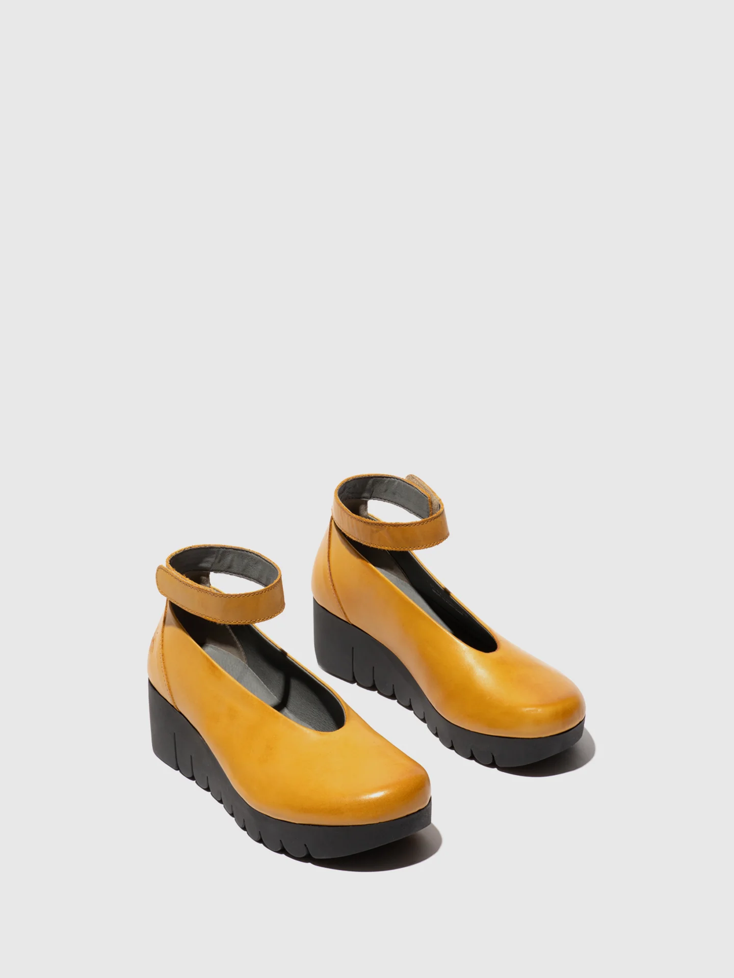Closed Shoes VILY161FLY MUSTARD - Image 2
