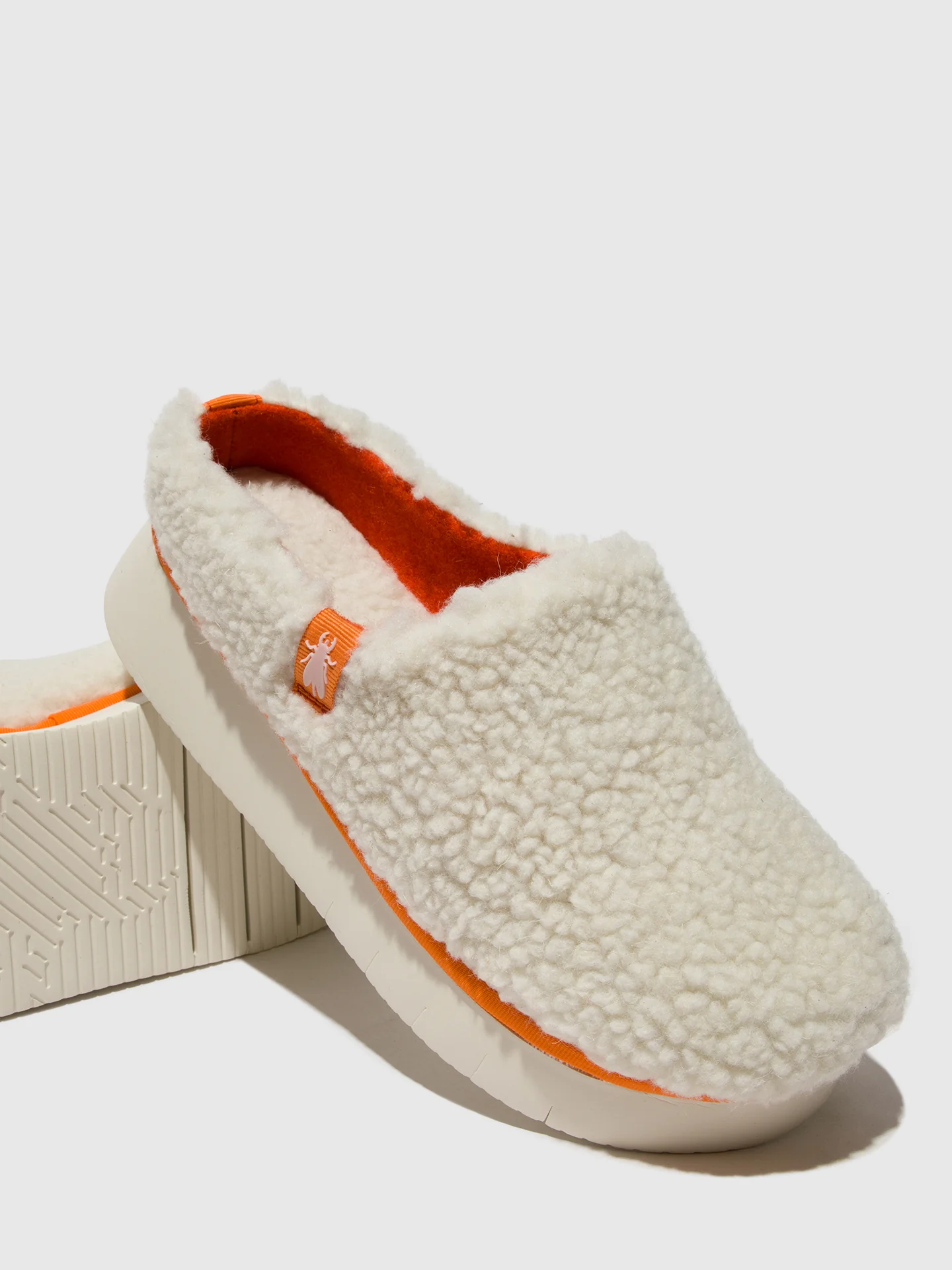 Round Toe Clogs CAFE360FLY OFFWHITE (ORANGE) - Image 4