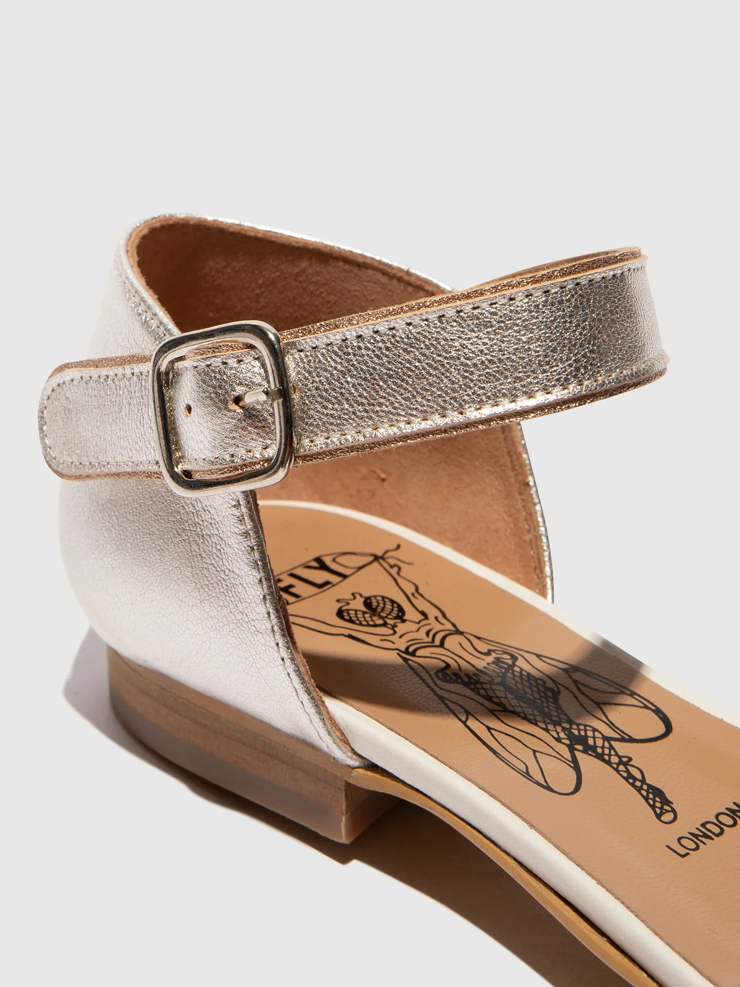 Pointed Toe Shoes SARJ266FLY OFFWHITE/SILVER/SAHARA - Image 4