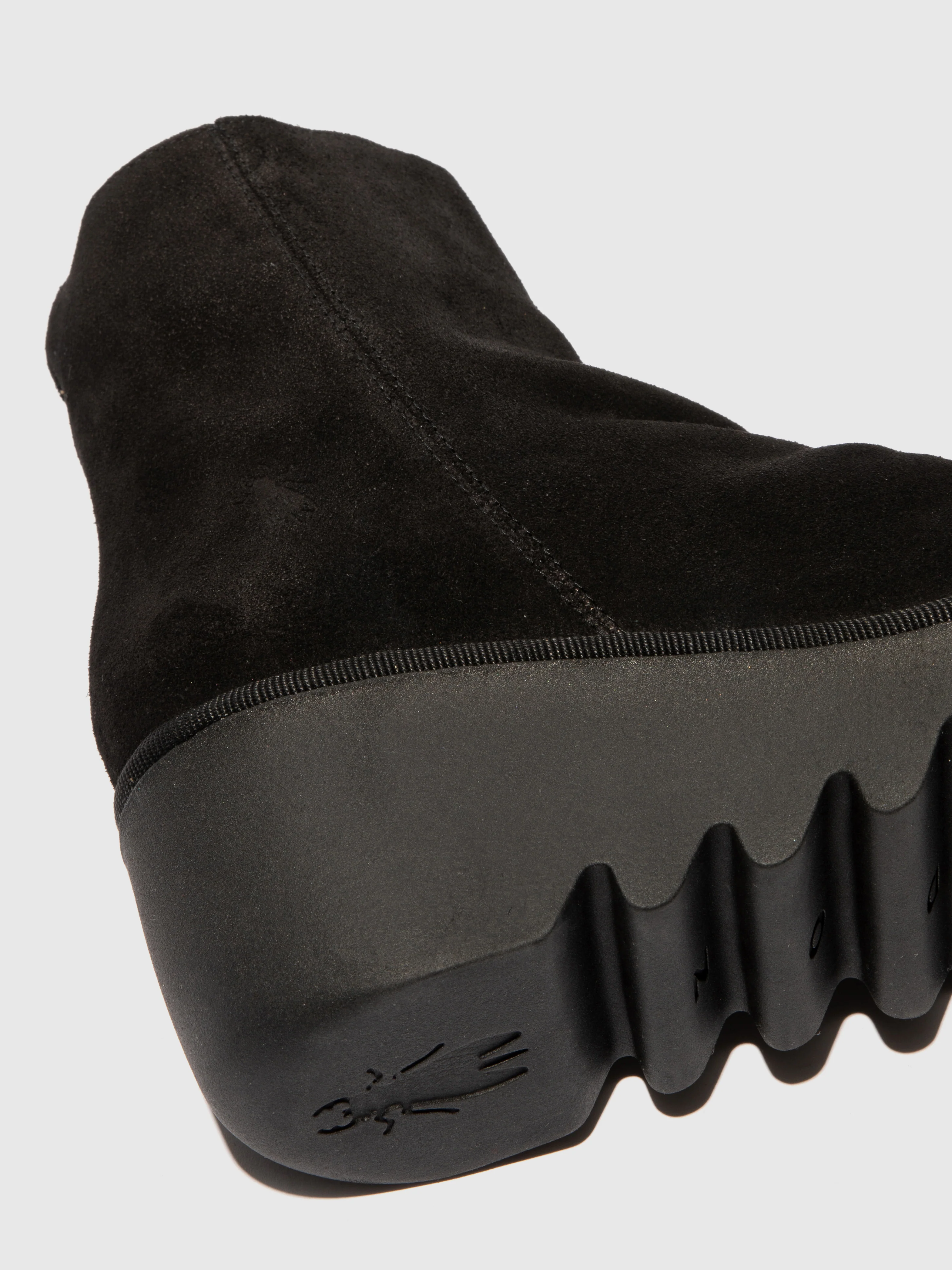 Zip Up Ankle Boots BAAN538FLY OIL SUEDE BLACK - Image 4