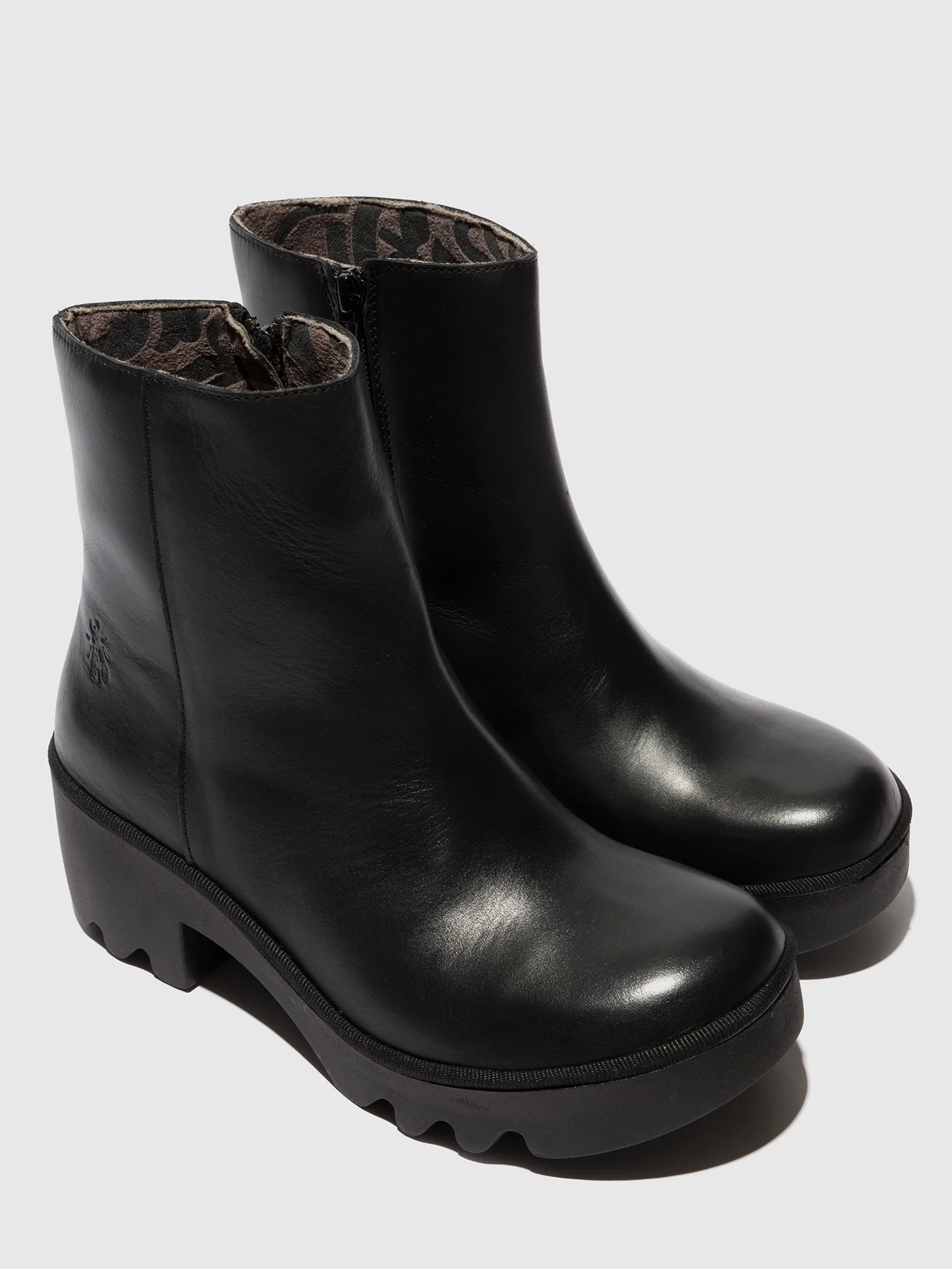 Zip Up Ankle Boots TOOR513FLY RUG BLACK - Image 4