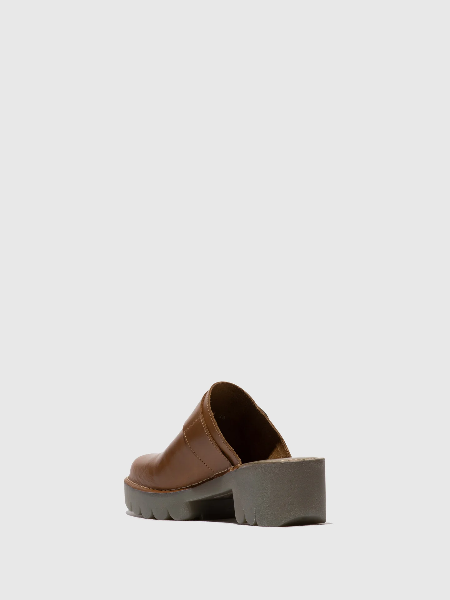 Round Toe Clogs ENDA510FLY RUG CAMEL - Image 3