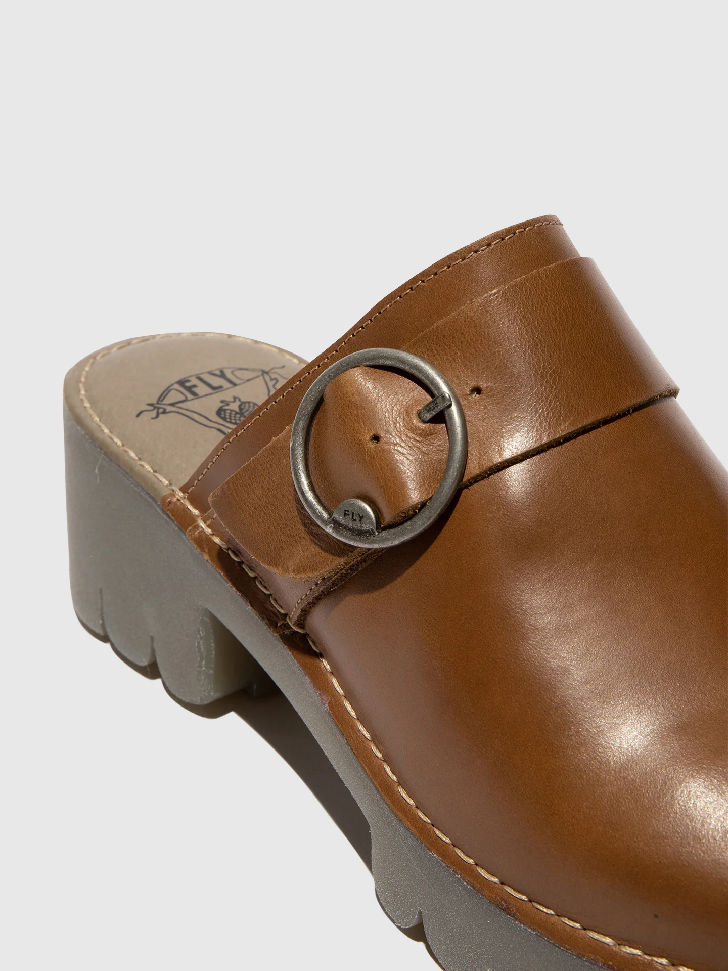 Round Toe Clogs ENDA510FLY RUG CAMEL - Image 4