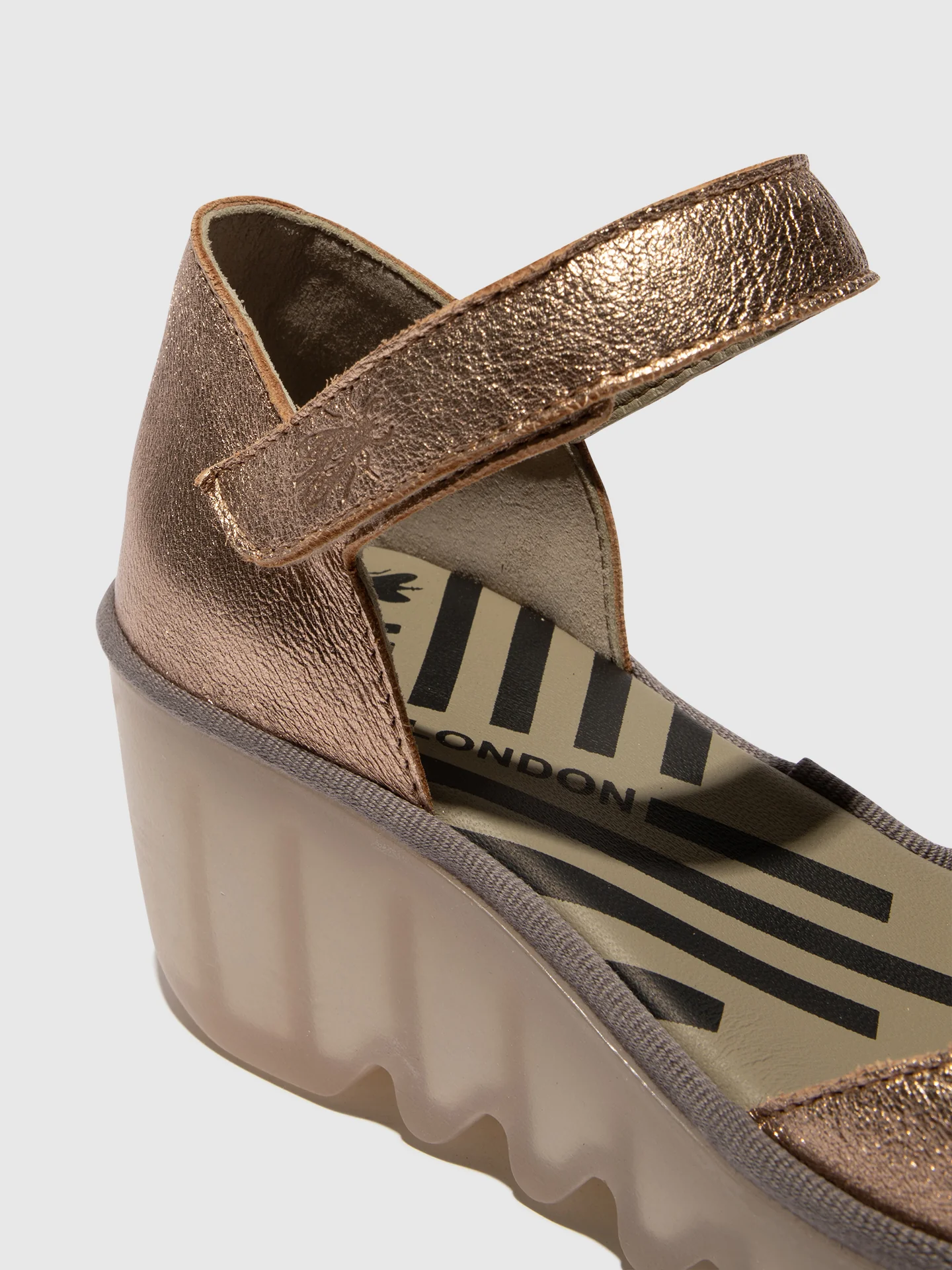 Ankle Strap Sandals BISO305FLY SAHARA - Image 4