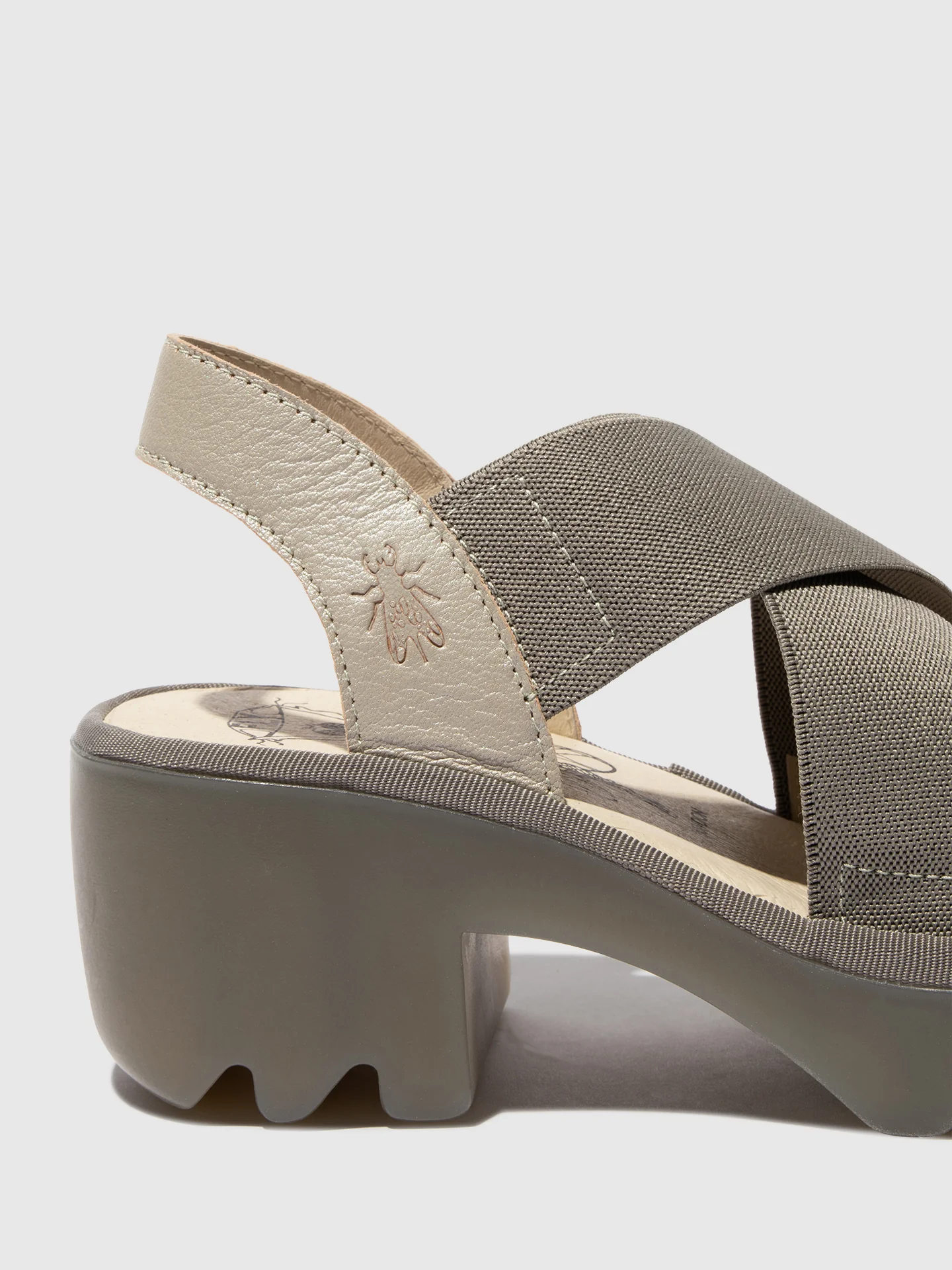 Crossover Sandals TAJI502FLY SILVER - Image 4