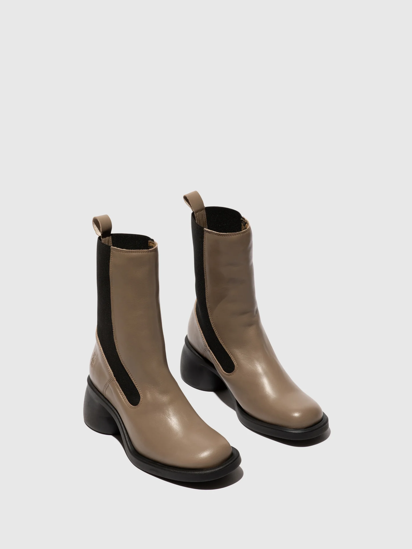 Chelsea Boots HOWI995FLY TAUPE - Image 2