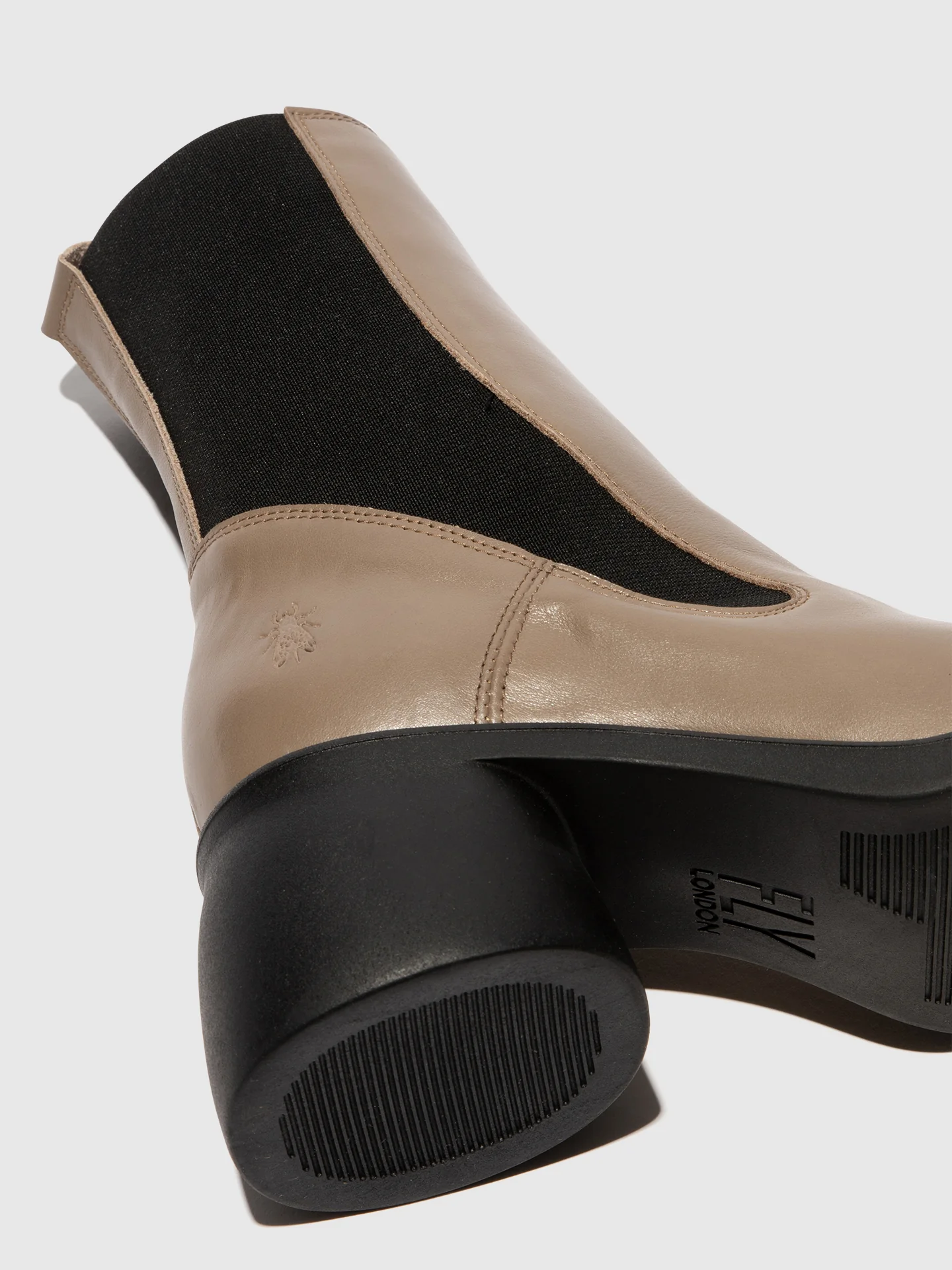 Chelsea Boots HOWI995FLY TAUPE - Image 4
