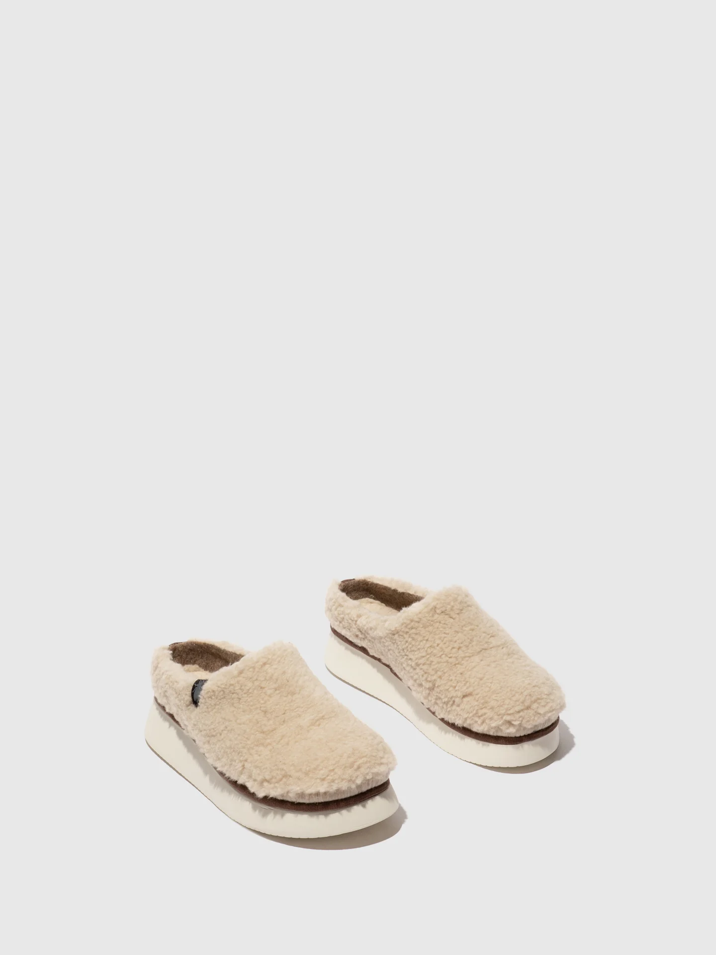 Round Toe Clogs CAFE360FLY TAUPE - Image 3