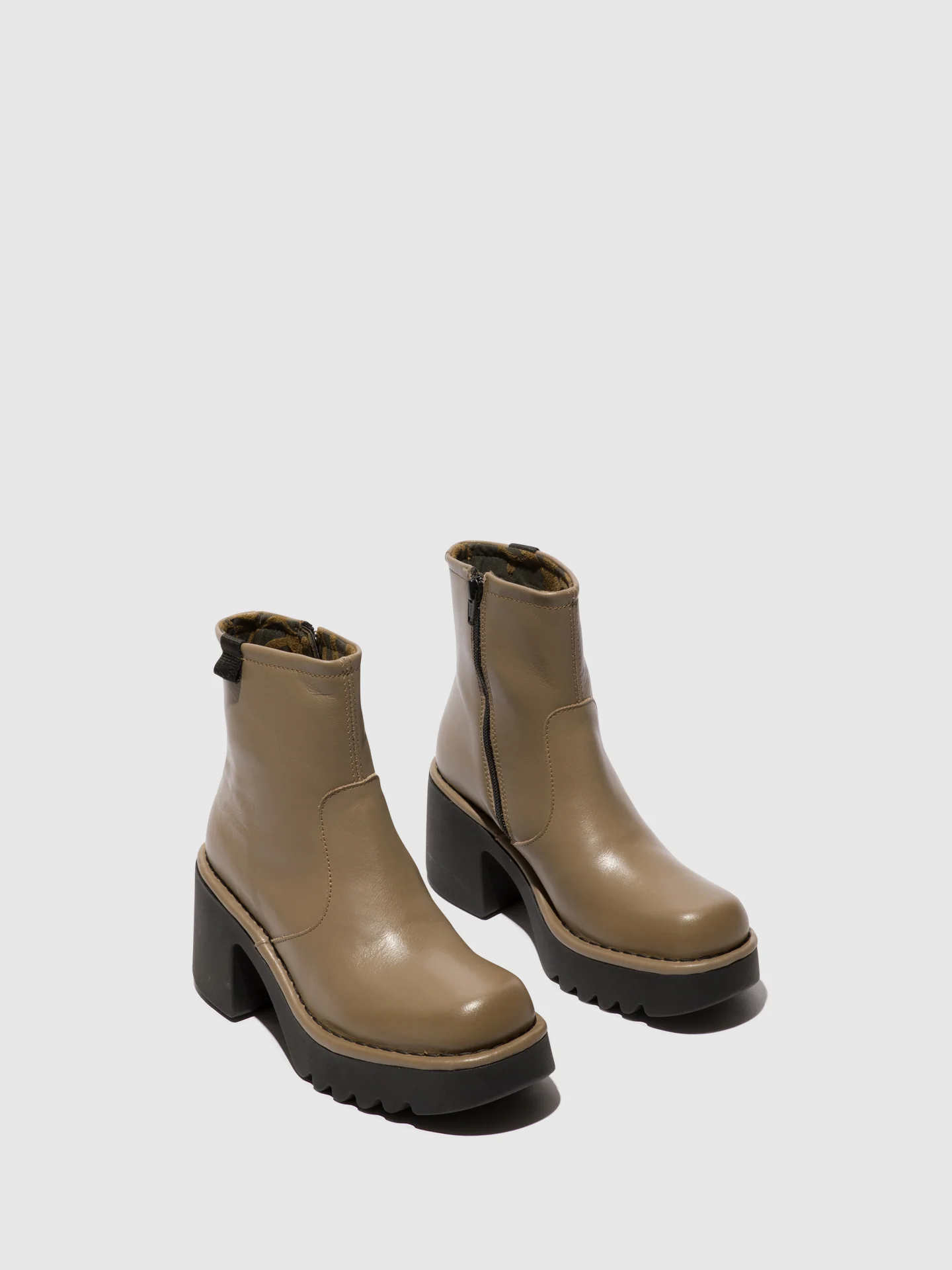 Zip Up Ankle Boots MOGE250FLY TAUPE - Image 2