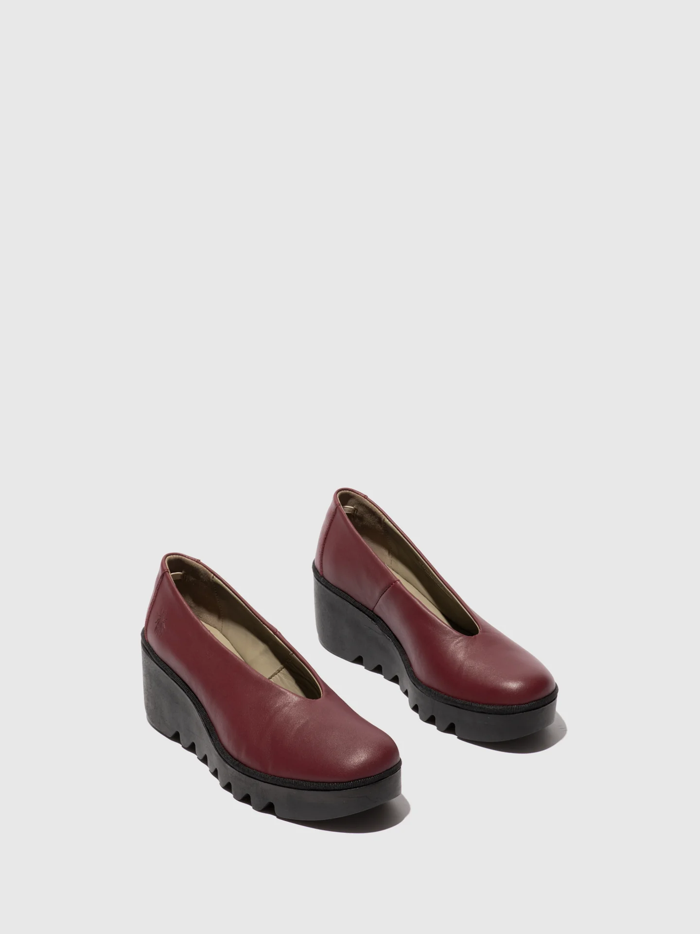Slip-on Shoes BESO246FLY WINE - Image 2